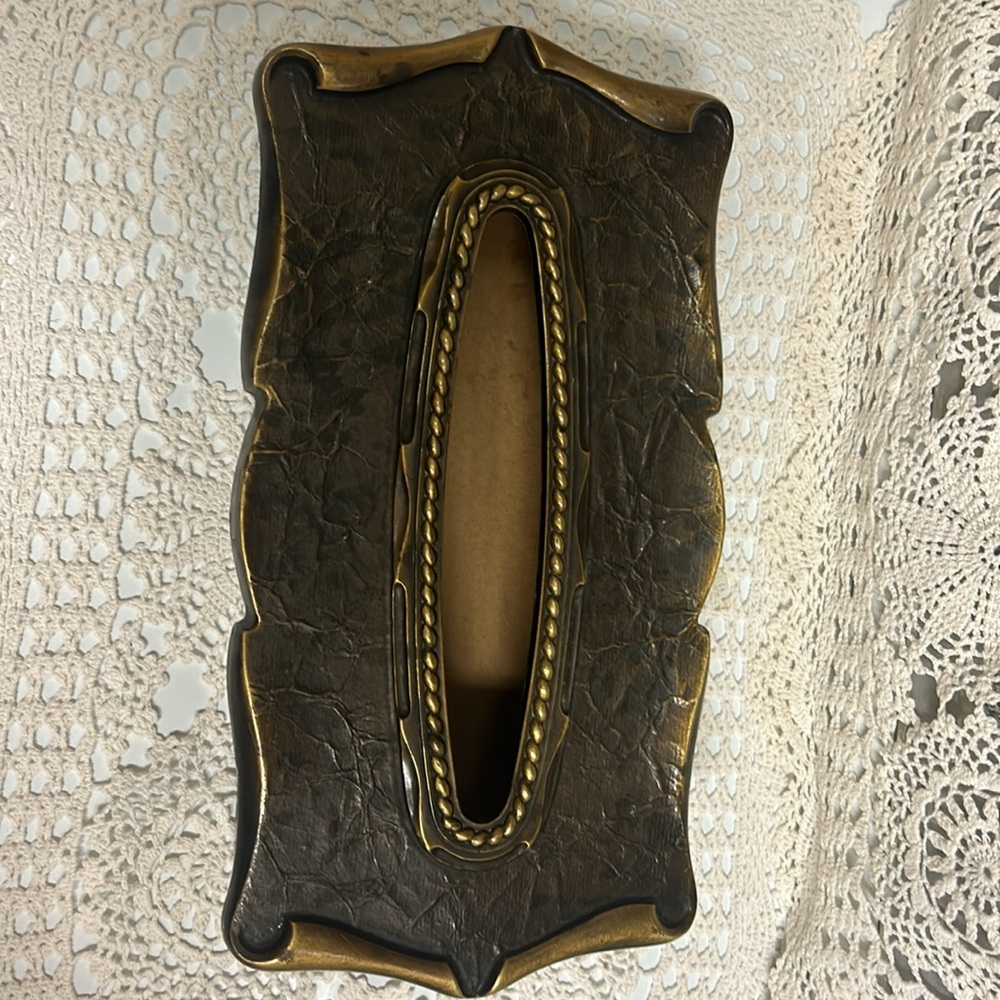 Vintage 1970's Brass Amerock Carriage House Tissue Box 9.75" x 5" x 2.5" - Picture 3 of 7